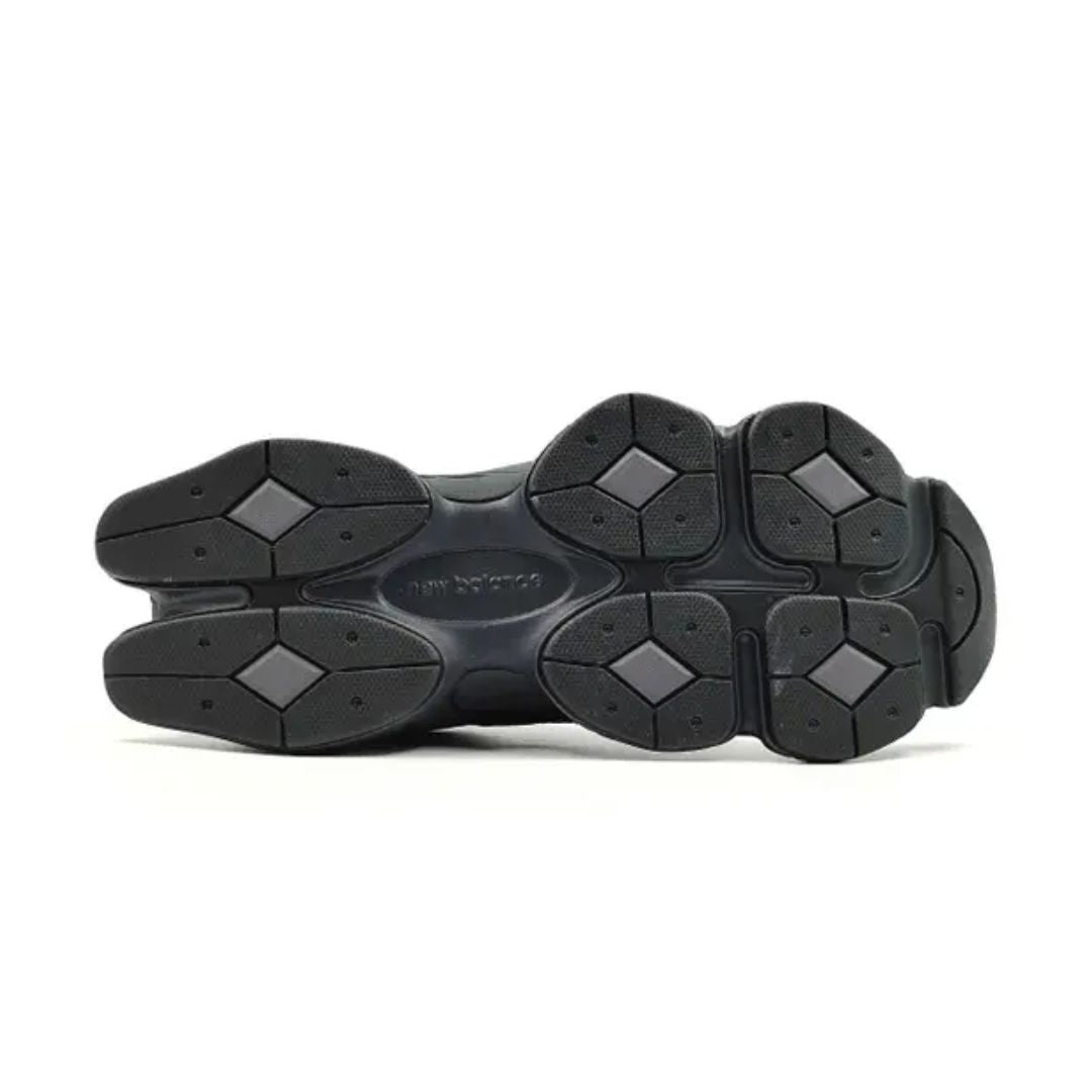 New Balance 9060 Triple Black